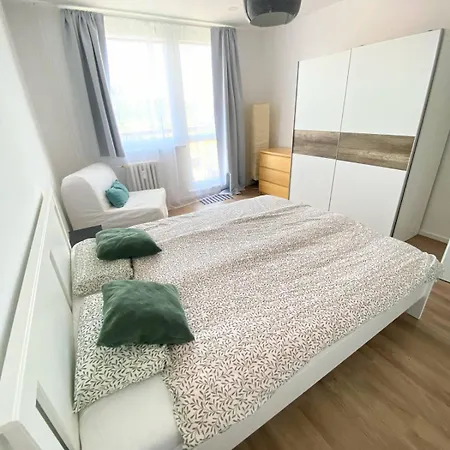 Quiet In Roznov P R Apartment *